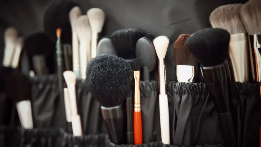How to Perform Quality Control for Makeup Brushes in 2025